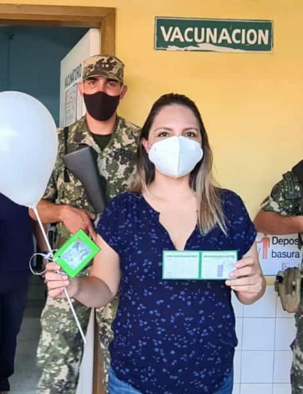 Vacunación a nutricionista genera ronchas entre el personal desplazado - Nacionales - ABC Color