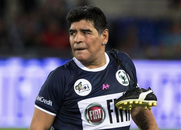 Convocan a junta médica para definir si hubo mala praxis en muerte de Maradona - Fútbol - ABC Color