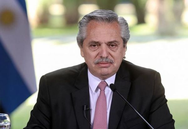 Fernández reitera su condena a las “vacunas VIP” y recuerda la “campaña despiadada” que la oposición hizo en contra de la Sputnik V | Ñanduti