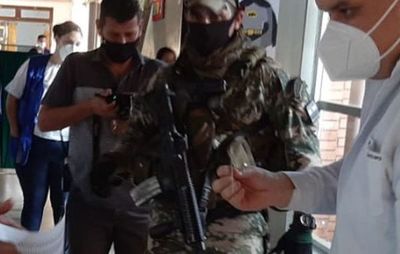 Con 70 dosis de vacunas Sputnik V inician inmunización de personal de blanco en PJC