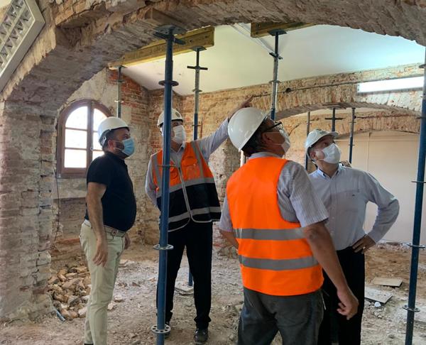 Ministro recorre primeros trabajos de contención de la estructura en la restauración del Palacio de López | .::Agencia IP::.