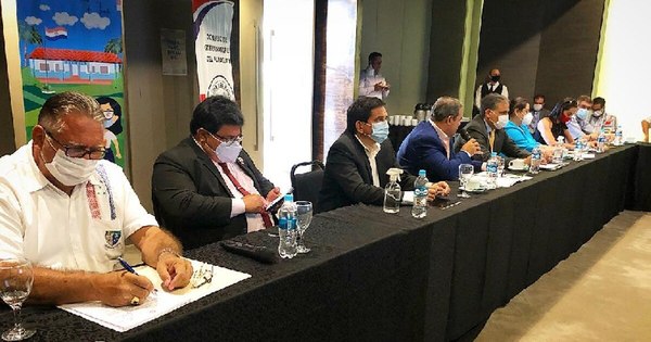 La Nación / Hacienda y gobernaciones conversaron sobre el Plan Financiero 2021
