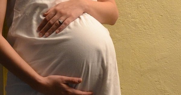 La Nación / Cirugía intrauterina: médicos del IPS corrigen malformación en gestante de 25 semanas