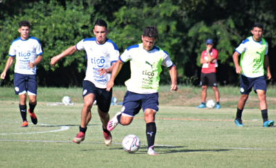 Diario HOY | Albirroja mayor empezará sus prácticas con la división sub 20