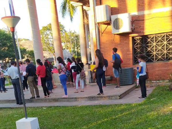 Lamentan burocracia para el arancel cero en la UNA
