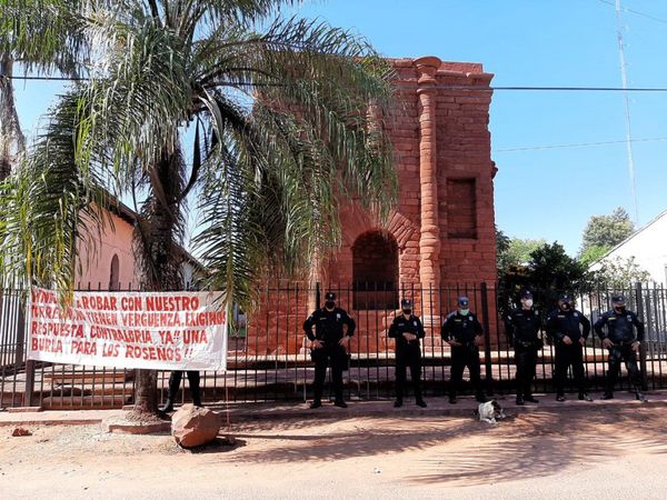 Pobladores repudian trabajo realizado en Torreón de Santa Rosa