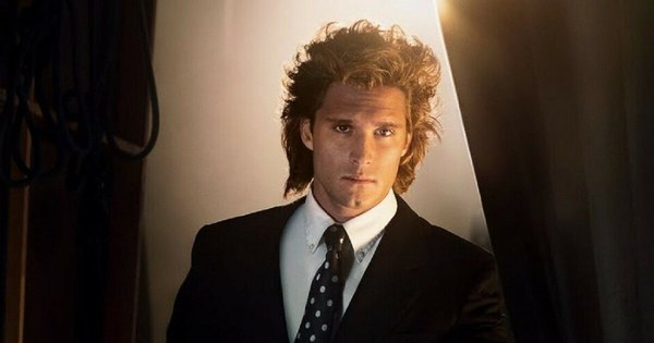 La Nación / El 18 de abril llega la segunda temporada de “Luis Miguel-la serie”