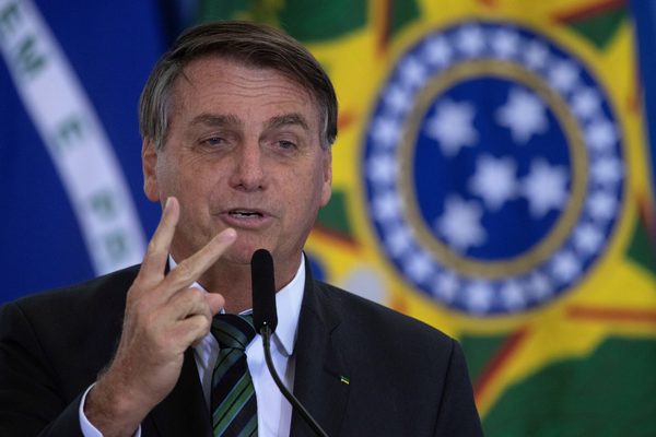 Bolsonaro insiste en privatizar Eletrobras mediante el proceso de capitalización - MarketData