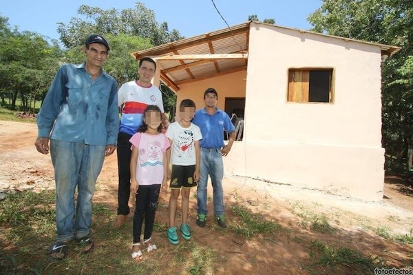 Crónica / CUENTO DE HADAS. Del infierno al cielo: “Mis hijos están felices”