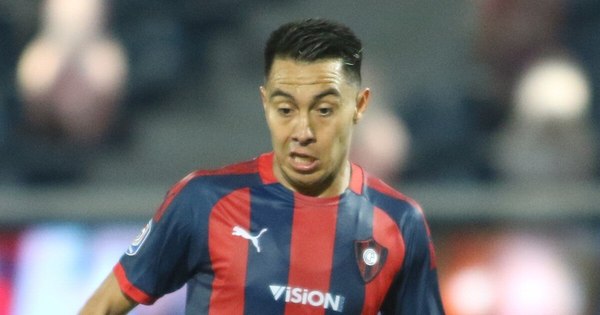 La Nación / Cardozo sí, se bajan “Arza” y Patiño