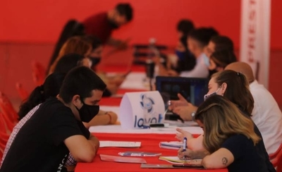 Diario HOY | Paraguay cerró el peor momento del empleo de los últimos 30 años