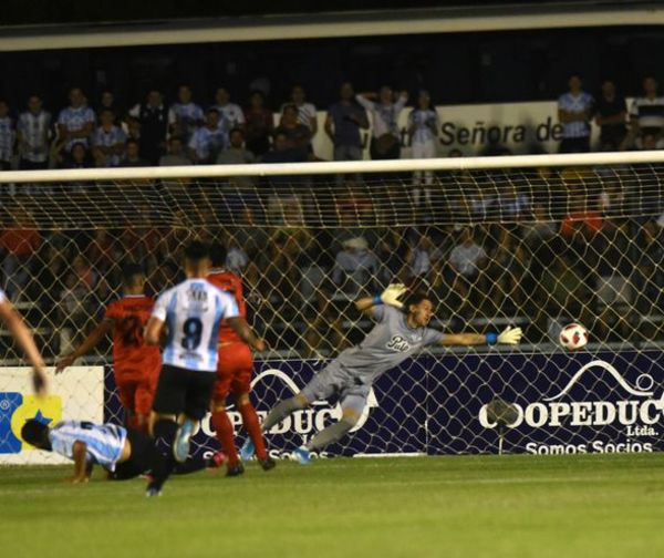 Quiere aumentar ventaja - Fútbol - ABC Color