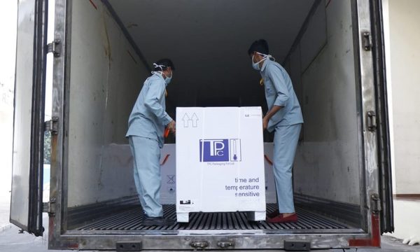 Comenzó a repartirse el primer lote de vacunas del sistema Covax