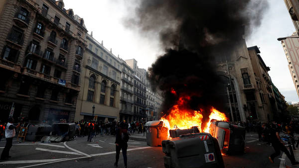 Cataluña bajo violencia callejera | El Independiente