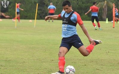 En Cerro, Adorno se alista para debutar en el clásico
