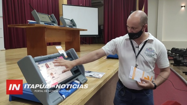LLEGARON MÁQUINAS SIMULADORAS DE VOTO A ITAPÚA.