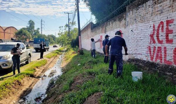 Fiscalía elimina carteles de precandidatos luqueños •
