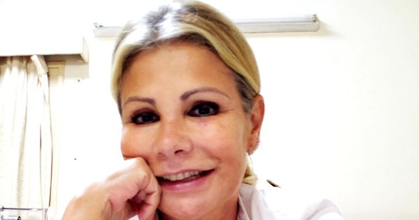La Nación / Cirujana estética reafirma ofensa a personal de blanco: “¿Cómo voy a pedir disculpas?”