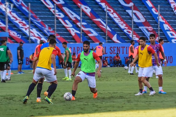 Cerro Porteño con más de cinco casos positivos de COVID-19 a días del superclásico - Megacadena — Últimas Noticias de Paraguay