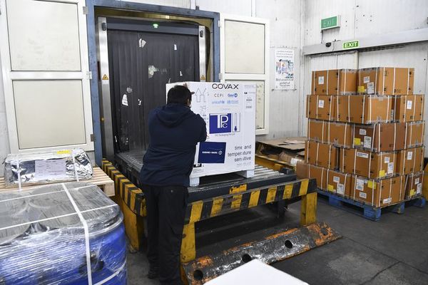 Primeras dosis gratuitas Covax en África y buenas noticias con la vacuna de J&J - Mundo - ABC Color