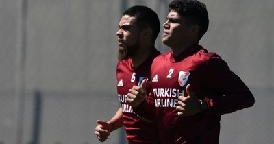 La 'advertencia' de Rojas a su amigo Paulo Díaz con miras a las Eliminatorias