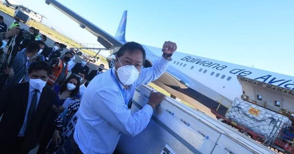 La Nación / Bolivia recibe 500.000 vacunas chinas de Sinopharm