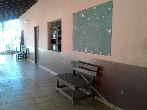 Con “vaquita”, preparan escuela del km 8 para recibir a alumnos