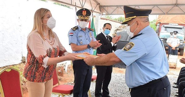 La Nación / Inauguran base de operaciones de la Policía Nacional para protección de bosques y medio ambiente