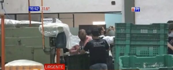 Allanan inmuebles tras incautación de cocaína proveniente de Paraguay en Europa | Noticias Paraguay