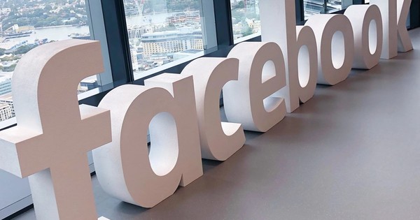La Nación / Facebook promete invertir US$ 1.000 millones en medios de comunicación en tres años