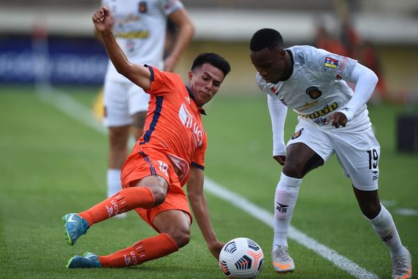 César Vallejo y Caracas FC empatan en inicio de Libertadores - Fútbol - ABC Color