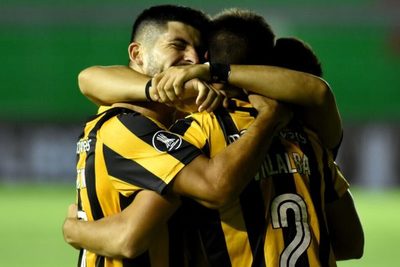 Guarani abraza la clasificación | OnLivePy