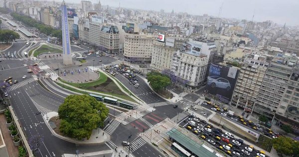 La Nación / Buenos Aires atrapa corazones, miradas y también los sentidos