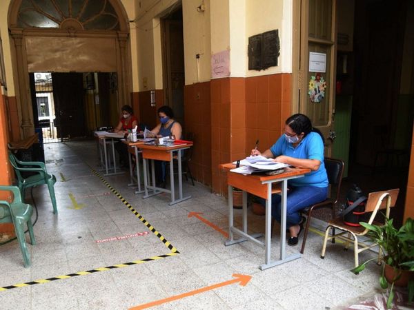 A 5 días de inicio de clases, los kits no llegan a 6 departamentos