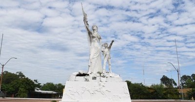 La Nación / Mujeres recordaron en su día la dura lucha por la igualdad