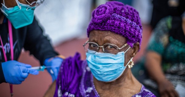 La Nación / EEUU distribuirá 25 millones de mascarillas anti covid