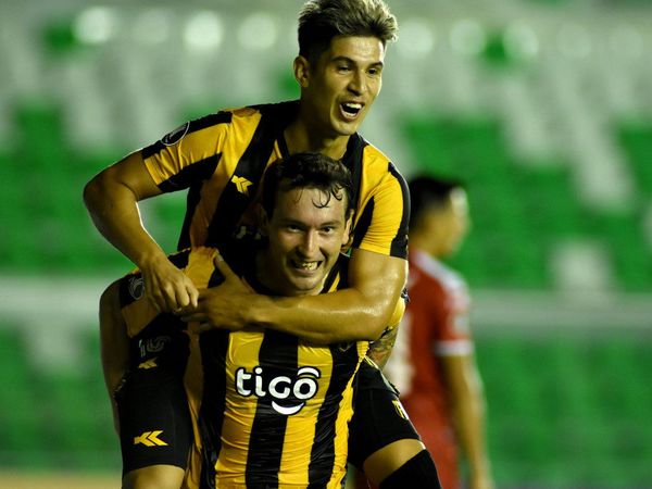 Los goles de la aplastante victoria guaraní