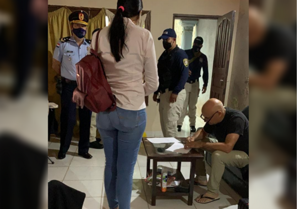 Detienen al capitán del Cuerpo de Bomberos por caso de "porno venganza" - Megacadena — Últimas Noticias de Paraguay