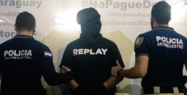 Crónica / Sextorsión: Se hacía pasar por empresario y las filmaba