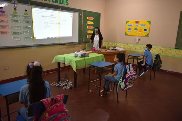 Unicef insta a aunar esfuerzos para habilitar clases presenciales en escuelas oficiales - Nacionales - ABC Color