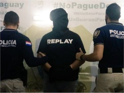 Detienen por sextorsión y estafa a hombre que fingía ser un empresario