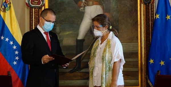 Tras las sanciones, Venezuela expulsó a la embajadora de la UE