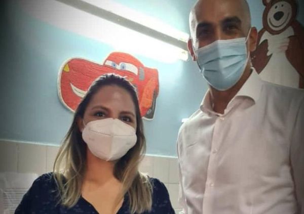 “Me correspondía como funcionaria de terapia”, afirma nutricionista recibió vacuna antiCovid