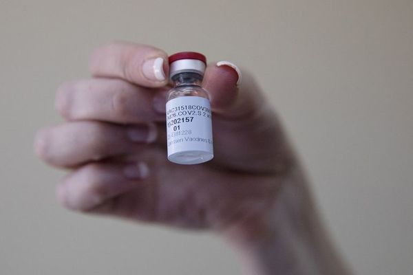 MSF pide que primeras vacunas anticovid de J&J sean para países pobres - Mundo - ABC Color