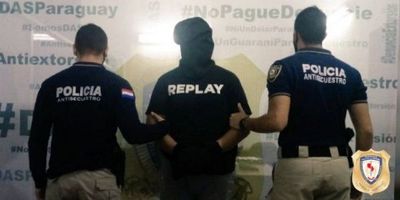 Detienen por sextorsión y estafa a hombre que fingía ser un empresario