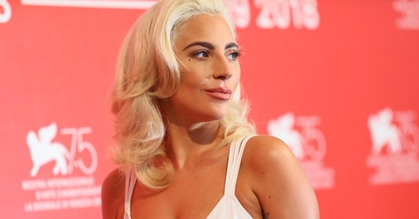 Acribillan al paseador de perros de Lady Gaga y roban a dos mascotas de la artista - C9N