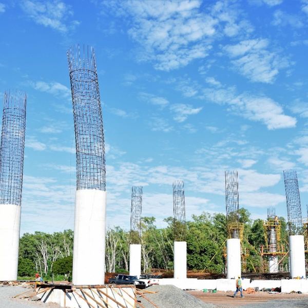 Puente Héroes del Chaco: toman forma los pilares del viaducto de acceso en Chaco’i