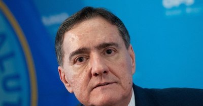La Nación / Declarar la anticovid como un bien global