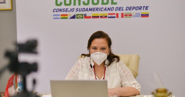 La Nación / Paraguay es reelecto