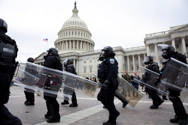 La Policía advirtió que grupos extremistas quieren “volar el Capitolio” mientras Biden se dirija al Congreso | Ñanduti